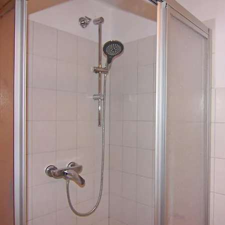 W56b Dg דירה Wenkendorf